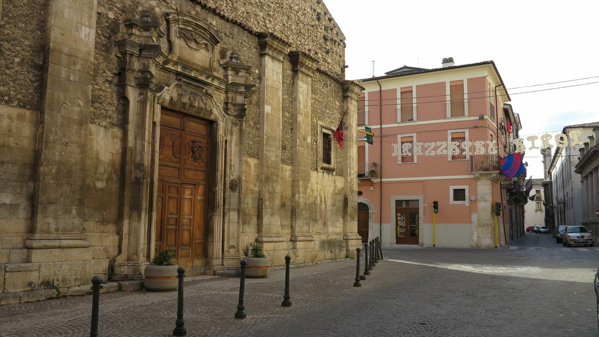 B&B Del Teatro سولمونا المظهر الخارجي الصورة
